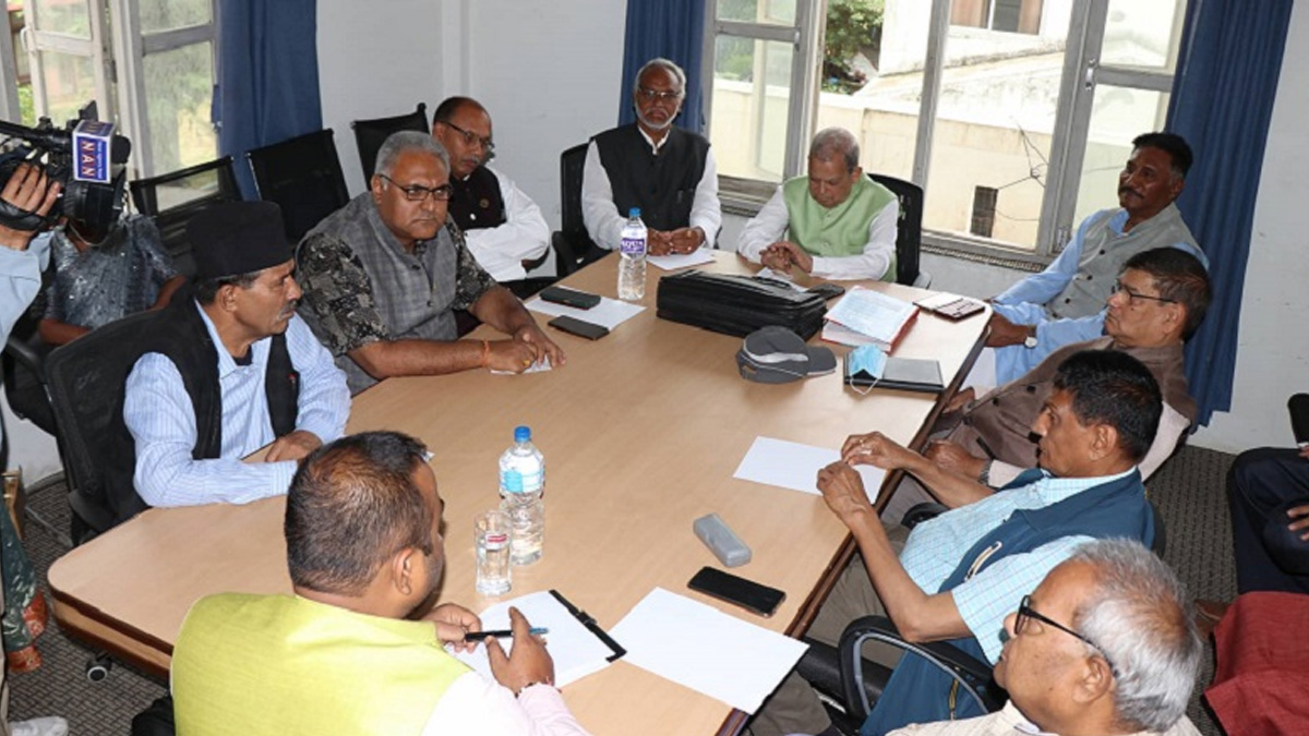 प्रधामन्त्रीलाई विश्वासको मत दिने निर्णय गर्ने अधिकार अध्यक्षलाई दिने लोसपाको निर्णय